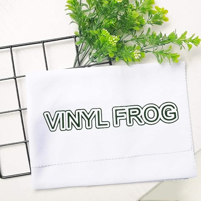 VINYL FROG Heat Transfer Vinyl Roll HTV Vinyl - 12"x5ft Dark Green Iron on Vinyl for T-Shirts, Heat Press Vinyl for DIY Craft Designs (Dark Green)