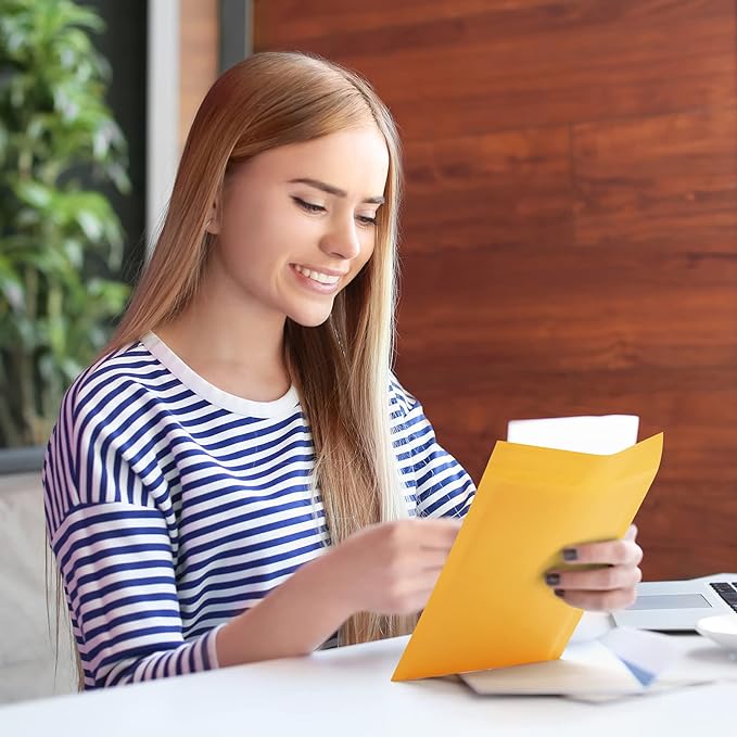 UCGOU Kraft Bubble Mailers 6x10 Inch 100 Pack Usable Size 6x9 Inch Yellow Padded Envelopes #0 Small Business Mailing Packages Self Sealing Tear Resistant Boutique Shipping Bags for Jewelry Supplies