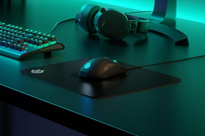 SteelSeries QcK Gaming Mouse Pad - Medium Hard - Minimal Friction - Pinpoint Accuracy