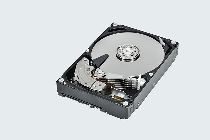 Toshiba X300 6TB Performance & Gaming 3.5-Inch Internal Hard Drive – CMR SATA 6 GB/s 7200 RPM 512 MB Cache - HDWR760XZSTA