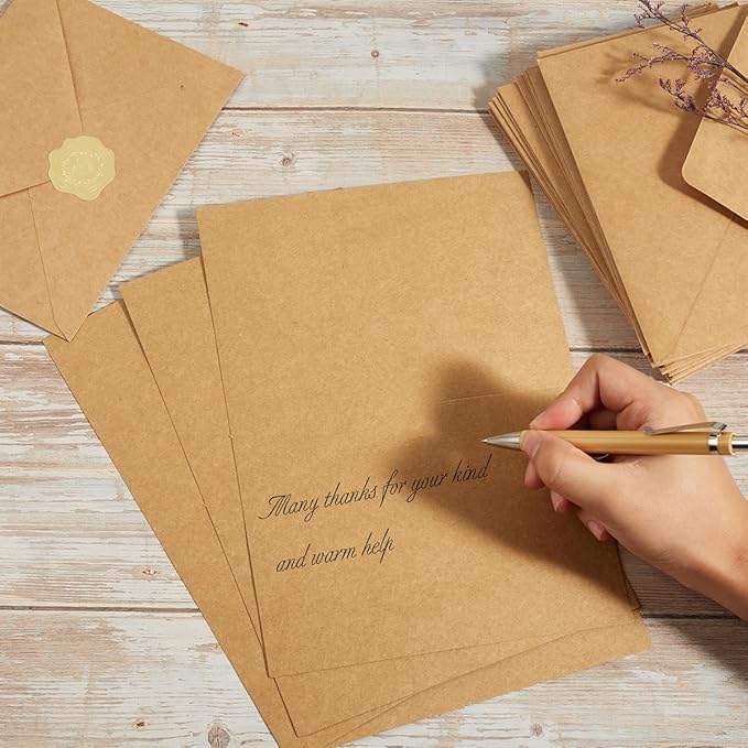 50 Pack Kraft A7 Envelopes with Cards 5x7 Thick Folded Cardstock and Gold Stickers for Greeting Cards, Wedding, Birthday, Invitations, Baby Showers (Kraft Paper, 5x7)