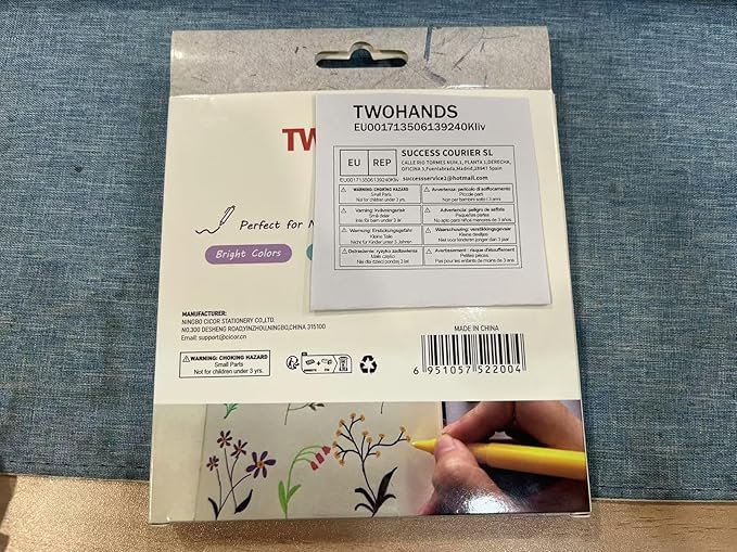 TWOHANDS Felt Tip Pens Fine Point, Assorted Colors Fineliners, Medium Point 0.7 Millimeter Markers for Coloring, Journaling, Note Taking, 22004