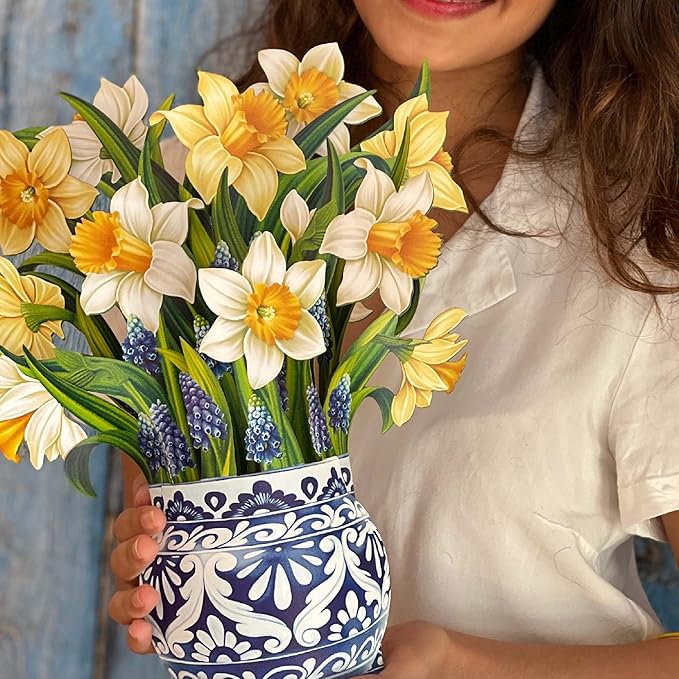 Freshcut Paper Pop Up Cards, English Daffodils 12 inch Paper Flower Bouquet Greeting Cards with Blank Note Card & Envelope, Birthday Gifts for Women